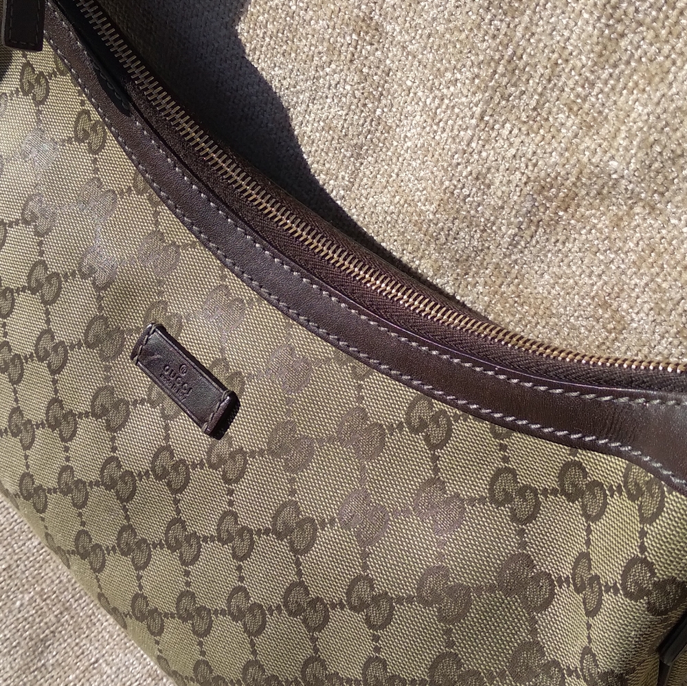 Gucci GG Monogram Web Medium Crossbody Bag - Picture 4 of 15
